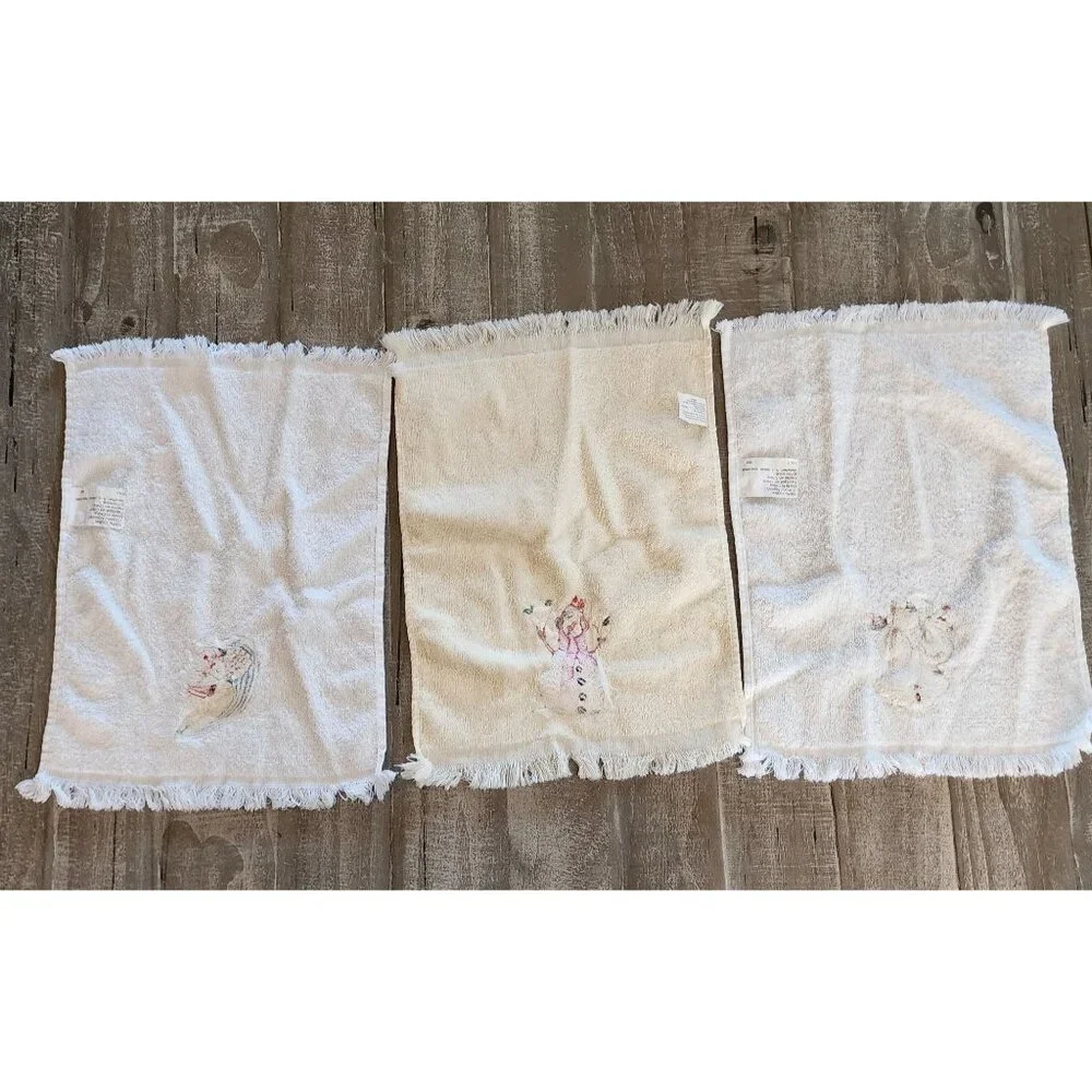 Christmas Embroidered Cotton Hand Towels With‎ Fringe Set of 3 11 x 14